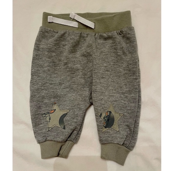 Star Wars Baby Yoda 2-Piece Hoodie and Jogger Set - Picture 9 of 9
